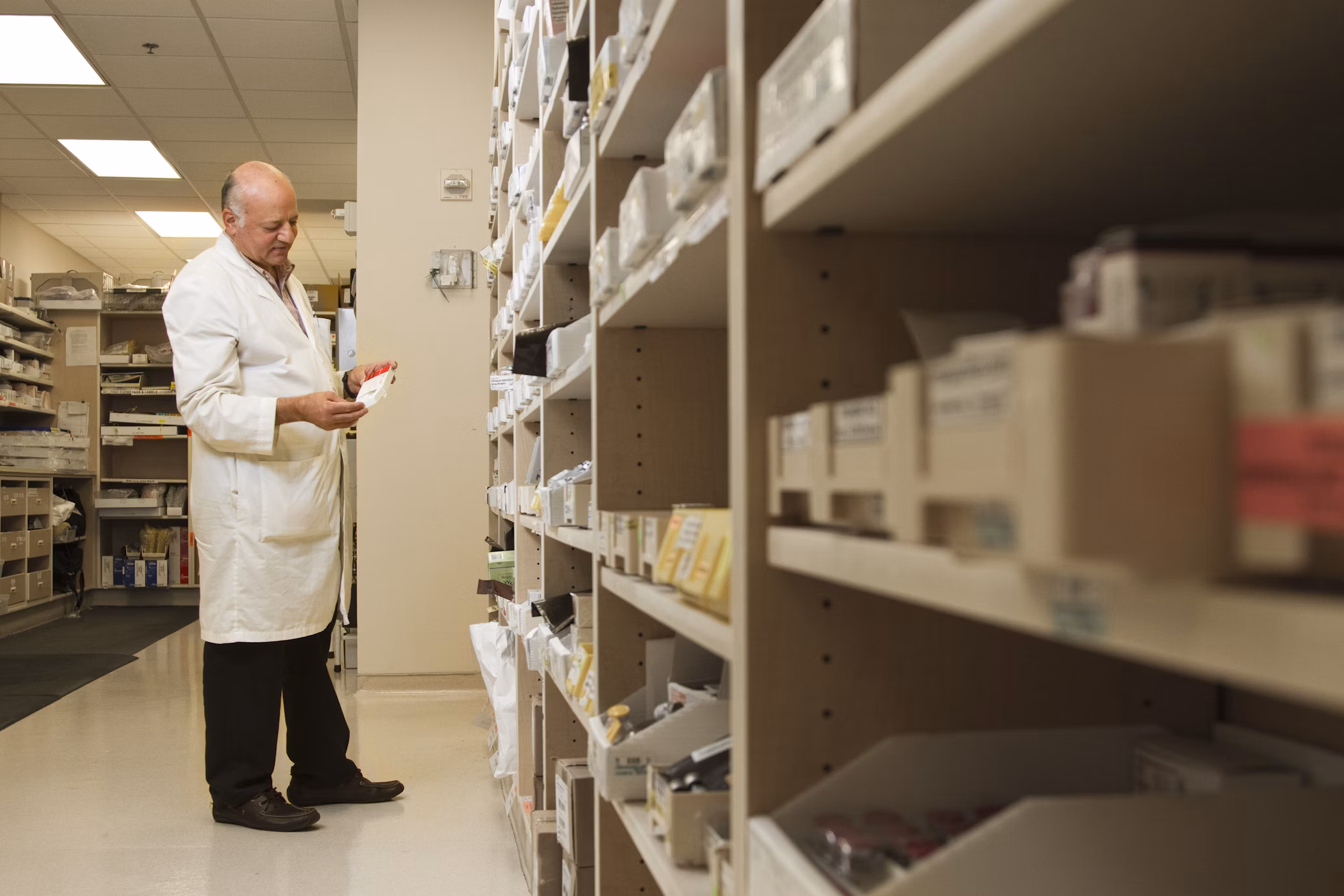 Insert of a Development Medicinal Product (DMP) in the XEVMPD